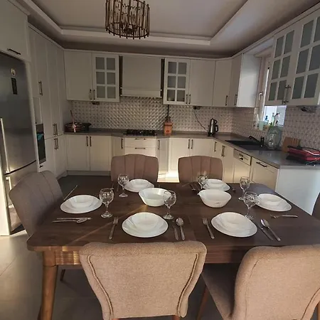 Basaran, Private With Large Heated Swimming Pool In Villa *