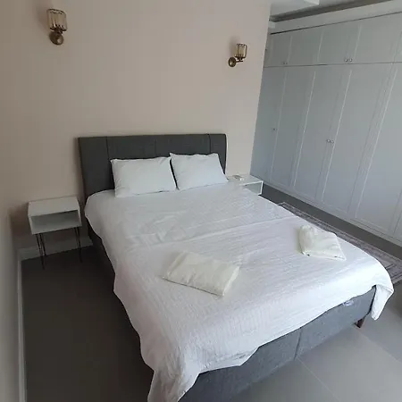 Basaran, Private With Large Heated Swimming Pool In